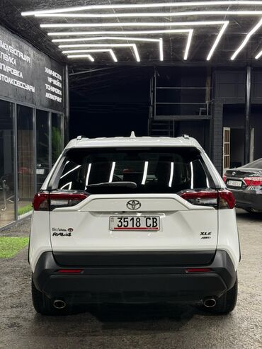 Toyota: Toyota RAV4: 2021 г., 2.5 л, Автомат, Бензиновая, Кроссовер — 5