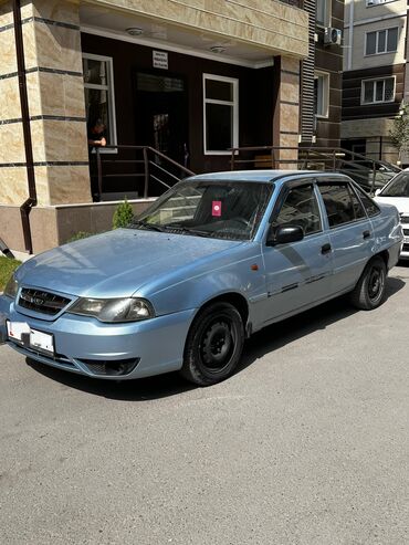 срочно продать машину: Daewoo Nexia: 2010 г., 1.6 л, Механика, Бензин, Седан