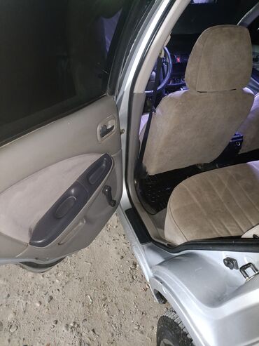 Nissan: Nissan Almera: 2000 г., 1.8 л, Автомат, Бензин, Хэтчбэк — 4