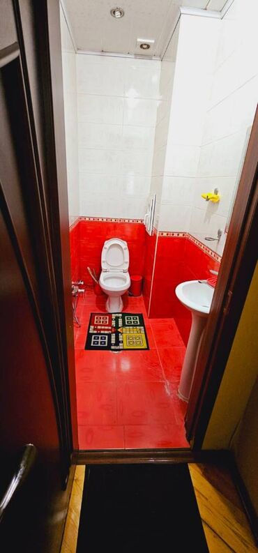 Uzunmüddətli kirayə mənzillər: Xalqlar dostluğu metrosuna 3 dəqiqəlik məsafədə yerləşən qanuni 3 otaq — 5