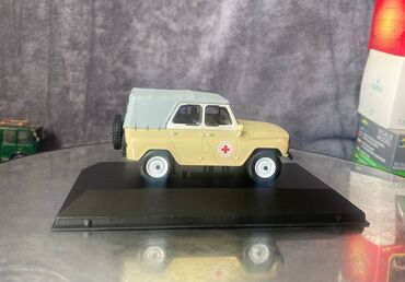 Avtomobil modelləri: 1977 il, 1:43, Dəmir, Ödənişli çatdırılma — 16