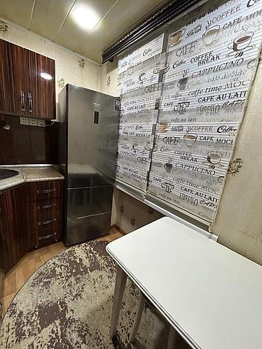 parça: Mətbəx üçün rolet pərdə
60m alinib 30m satilir — 1