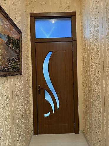 zal qapıları: Qapilar səliqəli və az istifadə olunub . Binə qəsəbəsində yerləşir . 2 — 1