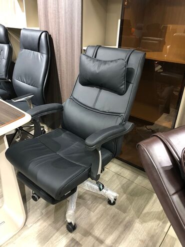 Ofis və oyun kresloları: Yeni, Təkərli, Qolları tənzimlənmir, Dəri — 8
