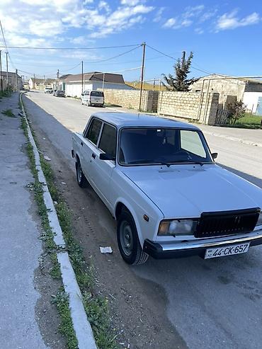 2107 kuzası: VAZ (LADA) 2107: 1.6 l | 2009 il 65000 km Sedan — 4