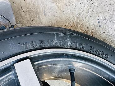 казан r15: Продаю 195/60/15 

 ватсапп — 1