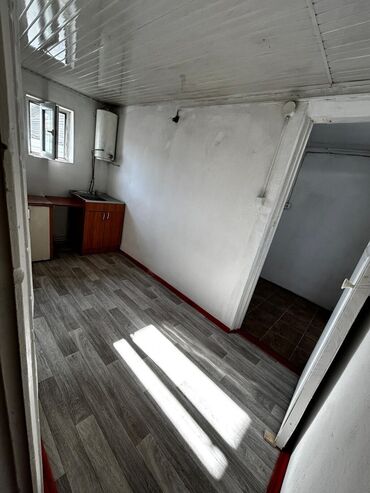 продаю дом беш кунгей: 50 м², 2 комнаты, Подвал, погреб, Забор, огорожен
