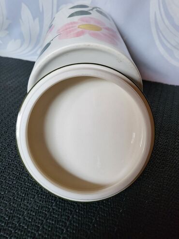 Ostalo posuđe: Bombonijera nova,vintaz Villeroy & Boch.Nemacka. Bombonijera ili na lalafo.rs — 10 Ostalo posuđe: Bombonijera nova,vintaz Villeroy & Boch.Nemacka. Bombonijera ili — 10