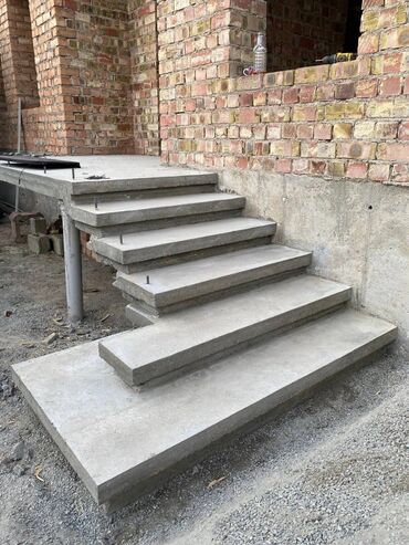 Обшивка лестниц: Обшивка лестниц Материал: Другой материал, Гарантия — 4