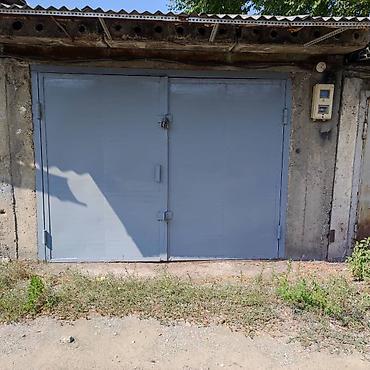 Продаю гараж: 20 м², Кирпичный — 2
