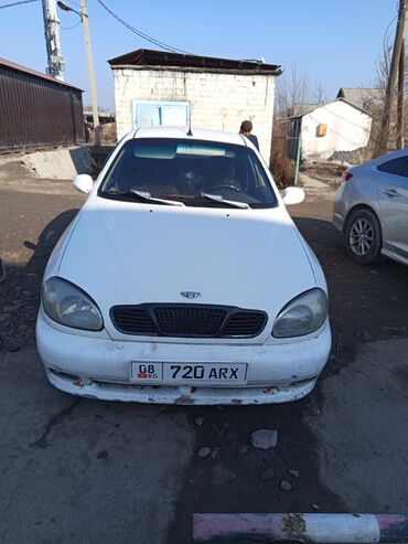 Daewoo: Daewoo Lanos: 1997 г., 1.5 л, Механика, Бензин, Седан