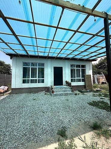Продажа коттеджей и домов: 🏡 Продается уютный дом в Сокулуке! 📍 Площадь дома: 65 м²📍 Участок: 8 — 6