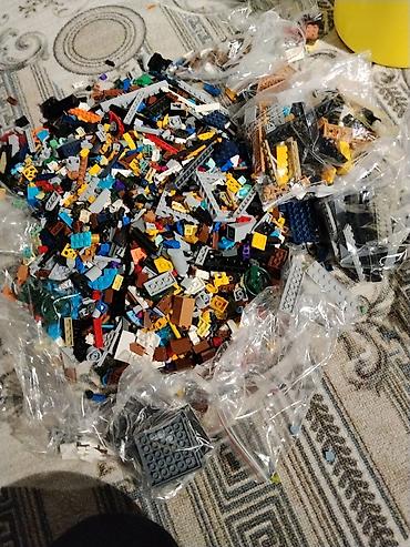 коридор: Набор деталей конструктора LEGO россыпью. В комплекте большое — 2