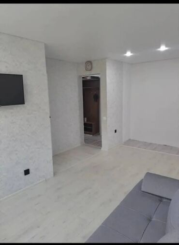 дешевые квартиры в оше: 1 комната, 30 м², Хрущевка, 1 этаж, Евроремонт