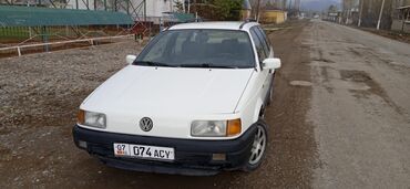 я ищу пассат: Volkswagen Passat: 1990 г., 1.8 л, Механика, Бензин, Универсал