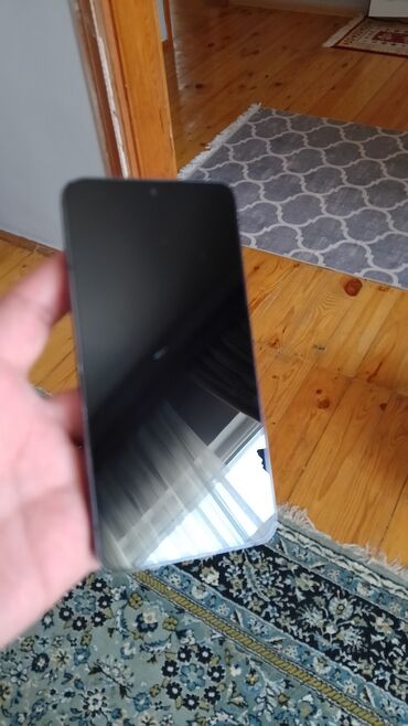 ikinci el tabletler: Samsun galaxy s22 yaxsi veziyetdedi temirde olmayib