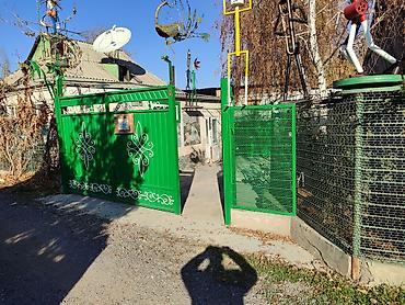 Распашные ворота: Продается дом, в доме четыре комнатыверанда,душ с туалет, есть at lalafo.kg — 1 Распашные ворота: Продается дом, в доме четыре комнатыверанда,душ с туалет, есть — 1