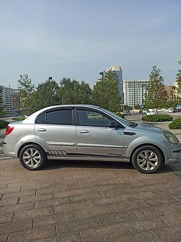 daewoo nexia 2009: Kia Rio: 1.5 l | 2010 il Sedan — 7