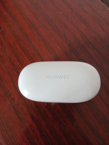 huawei qulaqciq: Huawei Qulaqlıq.Qulaqlıq hər bir funksiyası işləkdir.çox
