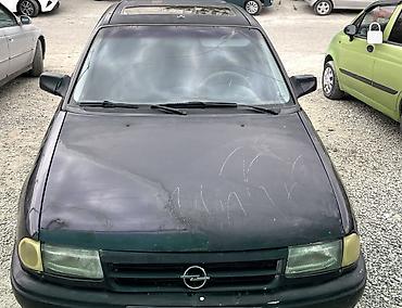 apollo solo: Opel Astra: 1993 г., 1.6 л, Механика — 2