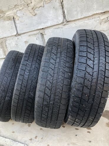 колесо для газ 53: Шиналар 165 / 70 / R 14, Кыш, Колдонулган, Комплект, Жеңил унаалар, Жапония, Bridgestone