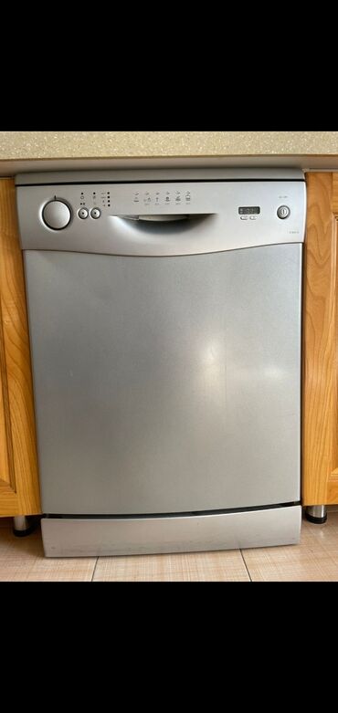 Техника для кухни: Посудомойка Полногабаритная (60 см), Отдельностоящая, Б/у