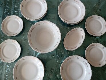 Kuhinjski setovi: Servis Walbrzych Poljska 60te. za 4 osobe. maksimalno ocuvan. nigde — 2