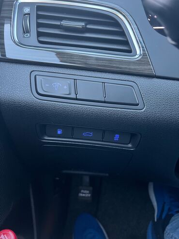 Hyundai: Hyundai Sonata: 2 l | 2014 il Sedan — 14