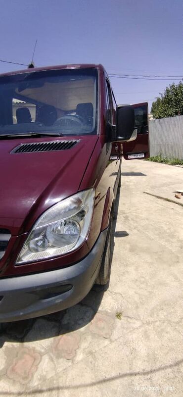 зарядное устройство для электромобиля: Mercedes-Benz Спринтер: 2007 г., 2.2 л, Механика, Дизель, Бус