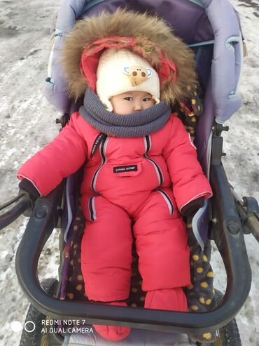 детская зимняя куртка: Комбинезон зимний сатылат качествосу, состояние отличное.Жылуу Жана