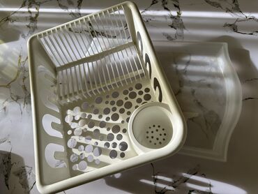 Другие аксессуары для кухни: Сушилка для посуды в отличном состоянии 300 сом