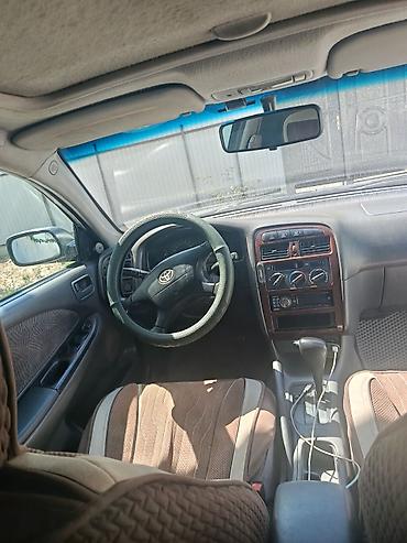 помощь авто: Toyota Avensis: 1999 г., 1.8 л, Автомат, Газ, Лифтбек — 3