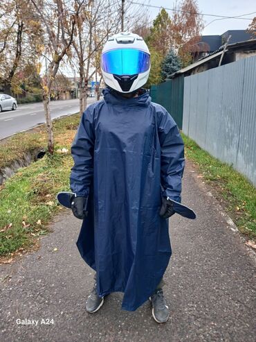 плащи от дождя: Плащ-дождевик высокого качества с вшитыми варежками - Тип