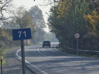 metbex asma tavan modelleri: Qəbələ Rayon Mirzəbəyli kədi Oğuz qax şəki yolnun yanı 14 soot kupcalı