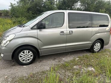 Hyundai: Hyundai H-1 (Grand Starex): 2017 г., 2.5 л, Автомат, Дизель, Минивэн