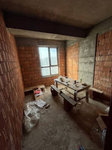 Yeni tikili: Qaraçuxur qəs., 2 otaqlı, Yeni tikili, m. Xalqlar Dostluğu, 55 kv. m — 1