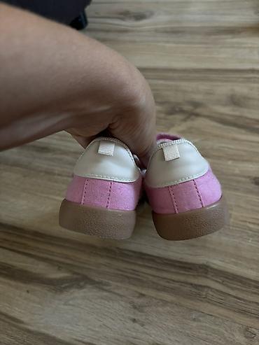 invento prsluci: Dečije patike H&M Veličina 30 - Model: niske patike sa — 3