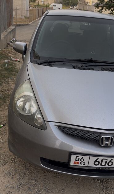 Honda: Honda Fit: 2005 г., 1.3 л, Вариатор, Бензин, Хэтчбэк