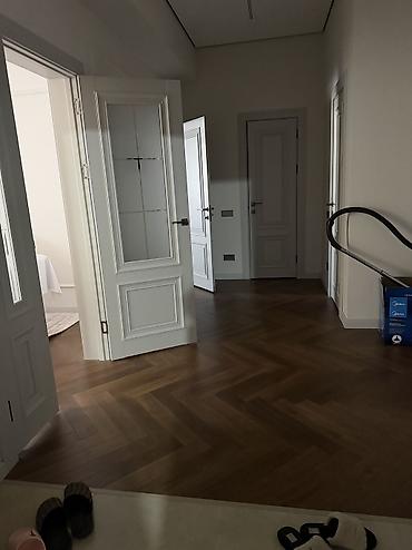 столы и шкафы для офиса: 3 комнаты, 94 м², 12 мкр Элитка, 5 этаж, Дизайнерский ремонт — 3