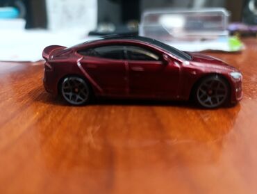 детские комплекты с начесом: Orginaldı Hotwheels Tesla model S plaıd yep yeni çizigsiz qutusunu