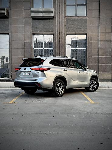 highlander platinum: Toyota Highlander: 2022 г., 2.5 л, Вариатор, Гибрид, Внедорожник — 3