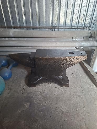 Другие инструменты: Продаю инструменты СССР. 1) Сверлильный станок 30 тыс. 2) Наковальня at lalafo.kg — 2 Другие инструменты: Продаю инструменты СССР. 1) Сверлильный станок 30 тыс. 2) Наковальня — 2