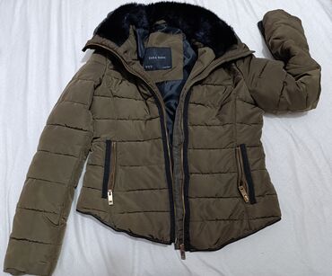 zimske jakne zara 2022: Zara, M (EU 38), Jednobojni, Sa postavom