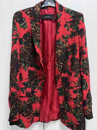 красный пиджак: Пиджак, M (EU 38), L (EU 40)