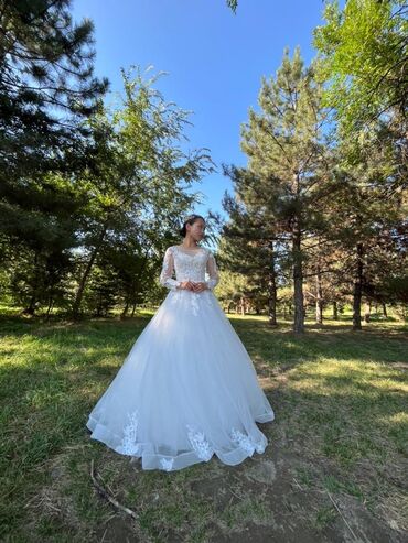 платья выпускной: Свадебное платье, цвет - Айвори