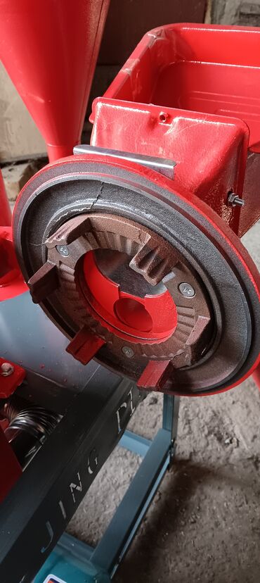 Кормодробилки: Дроблика корма — 10