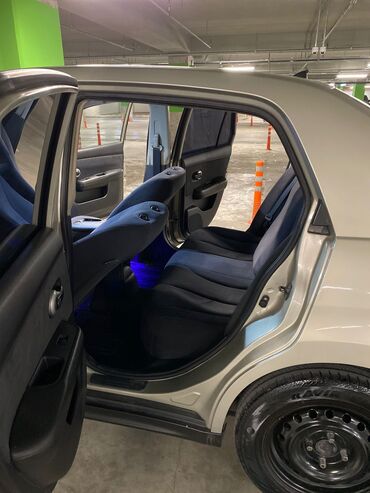 Nissan: Nissan Tiida sedan - Kül rəngə çalan açıq-bej eksteryer - 4 qapılı -da lalafo.az — 8 Nissan: Nissan Tiida sedan - Kül rəngə çalan açıq-bej eksteryer - 4 qapılı — 8