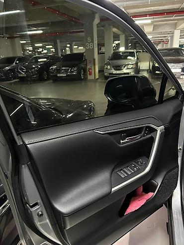 Toyota: Toyota RAV4: 2019 г., 2.5 л, Вариатор, Гибрид, Кроссовер — 3