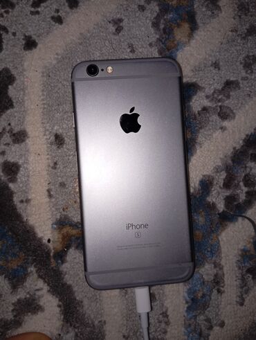 Apple iPhone: IPhone 6s, Б/у, 16 ГБ, Серебристый, Кабель, 100 %