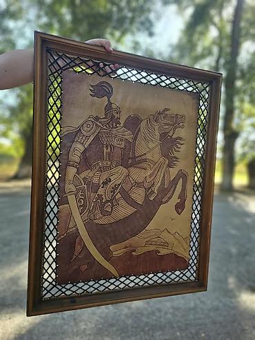 Декоративная панно-картина из дерева с резьбой/выжиганием: всадник в at lalafo.kg Декоративная панно-картина из дерева с резьбой/выжиганием: всадник в